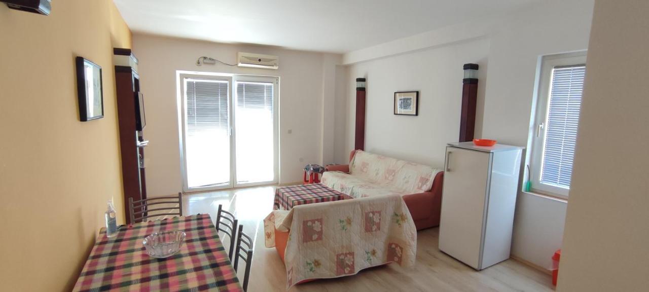 Apartments Vela - Pestani, オフリド エクステリア 写真