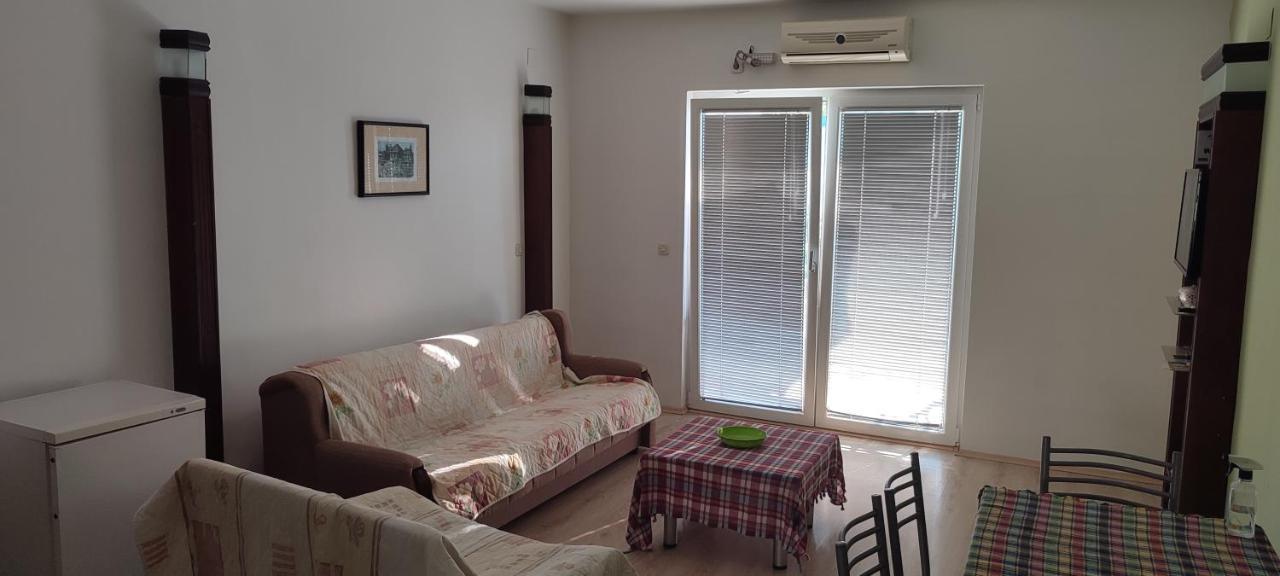 Apartments Vela - Pestani, オフリド エクステリア 写真